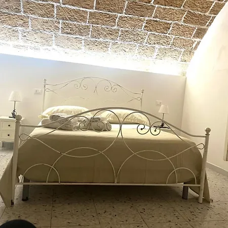 Dimora Via Celso 招待所