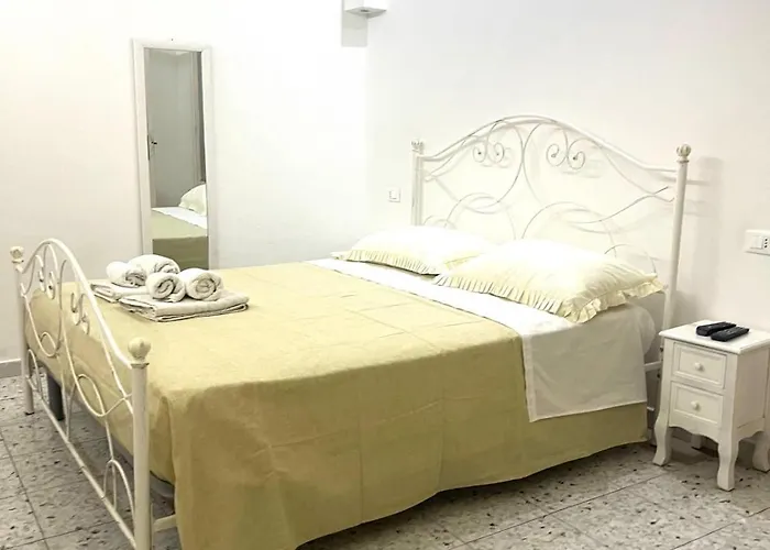 Dimora Via Celso 招待所