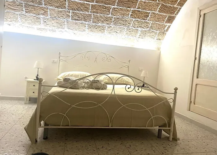 Dimora Via Celso 招待所