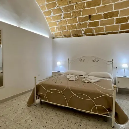 Dimora Via Celso Pensionat 3*