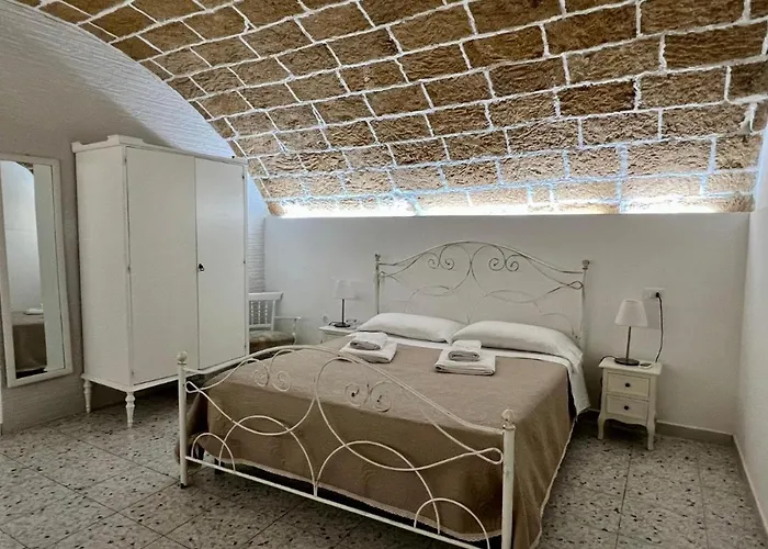 Dimora Via Celso Pensión