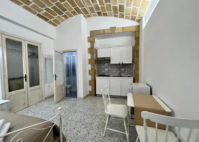 Dimora Via Celso Pensión Gallipoli