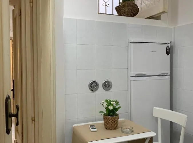 Dimora Via Celso Pensión 3*